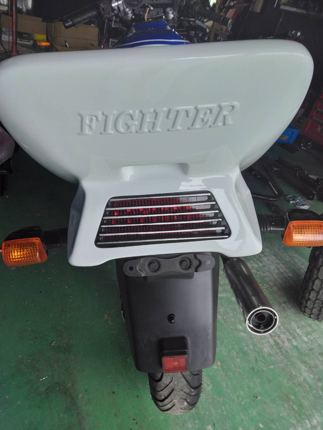 VTZ250テールカウルFIGHTER製-